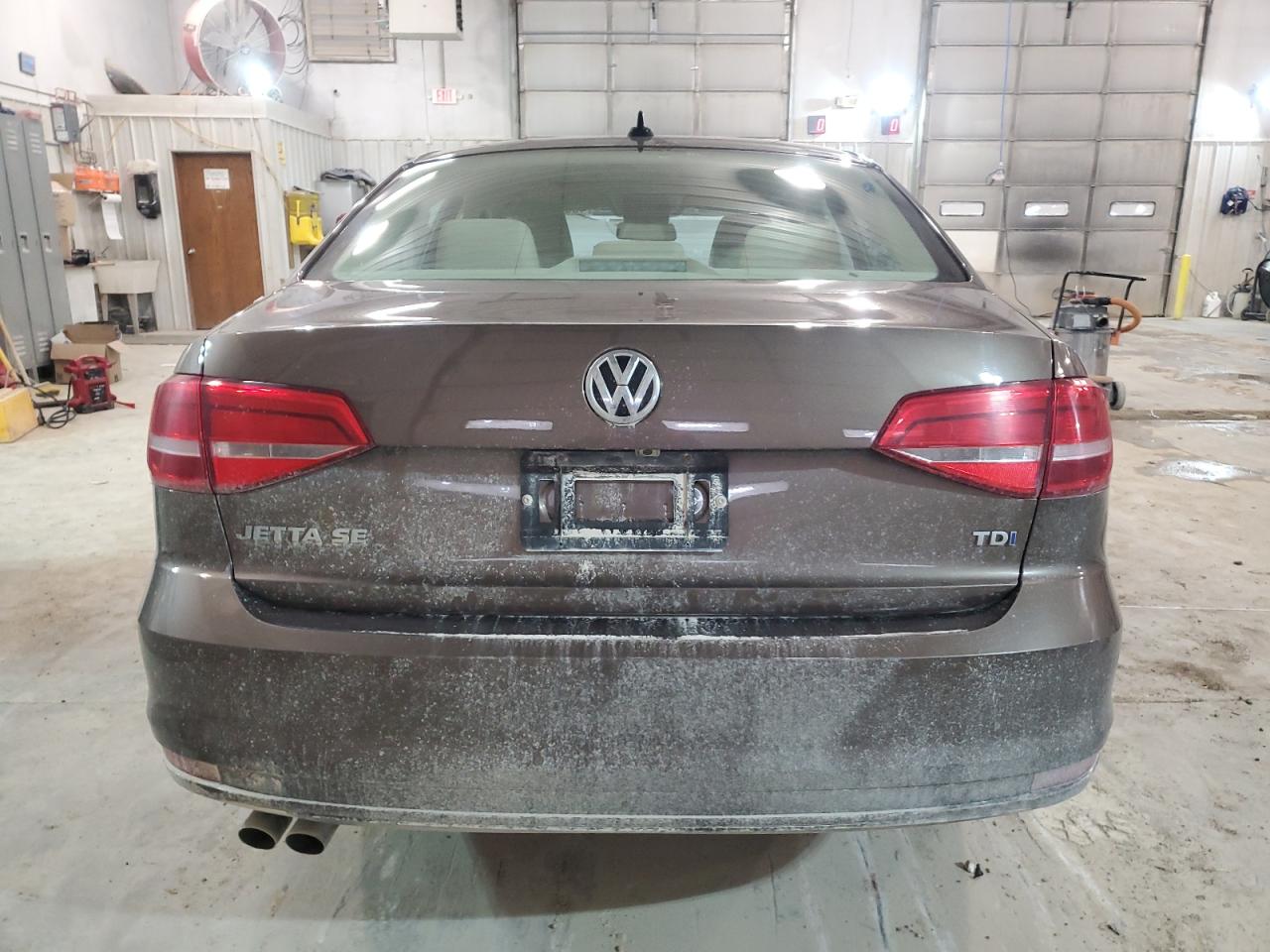 2015 Volkswagen Jetta VIN 3VWLA7AJ4FM422382 Copart auction photo, front end damage thumbnail 6