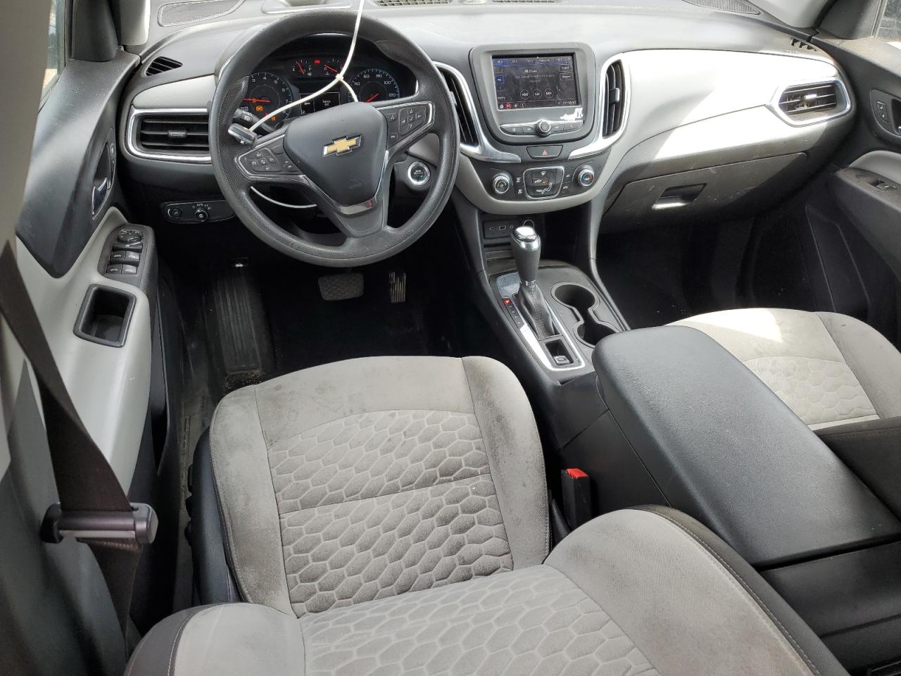 2021 Chevrolet Equinox VIN 2GNAXHEV0M6116774 Copart auction photo, front end / minor dent/scratches damage thumbnail 8