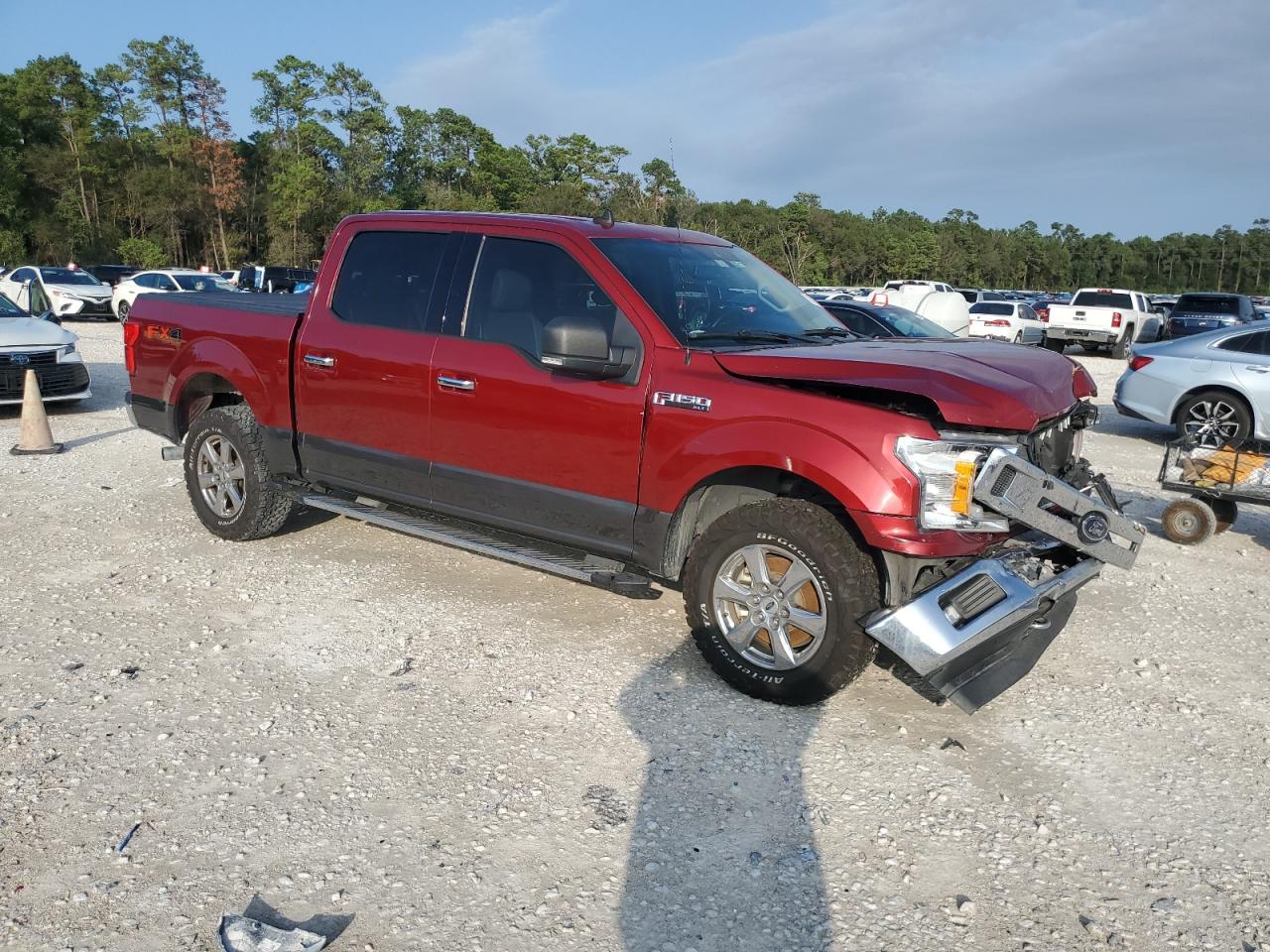 2019 Ford F-150 VIN 1FTEW1E58KKC75699 Copart auction photo, front end / rear end damage thumbnail 4