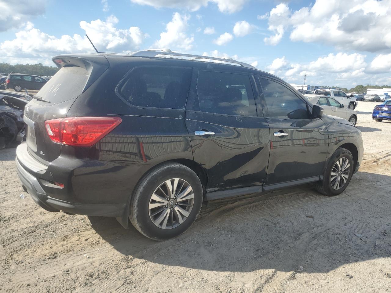 2018 Nissan Pathfinder VIN 5N1DR2MN1JC611160 Copart auction photo, side damage thumbnail 3