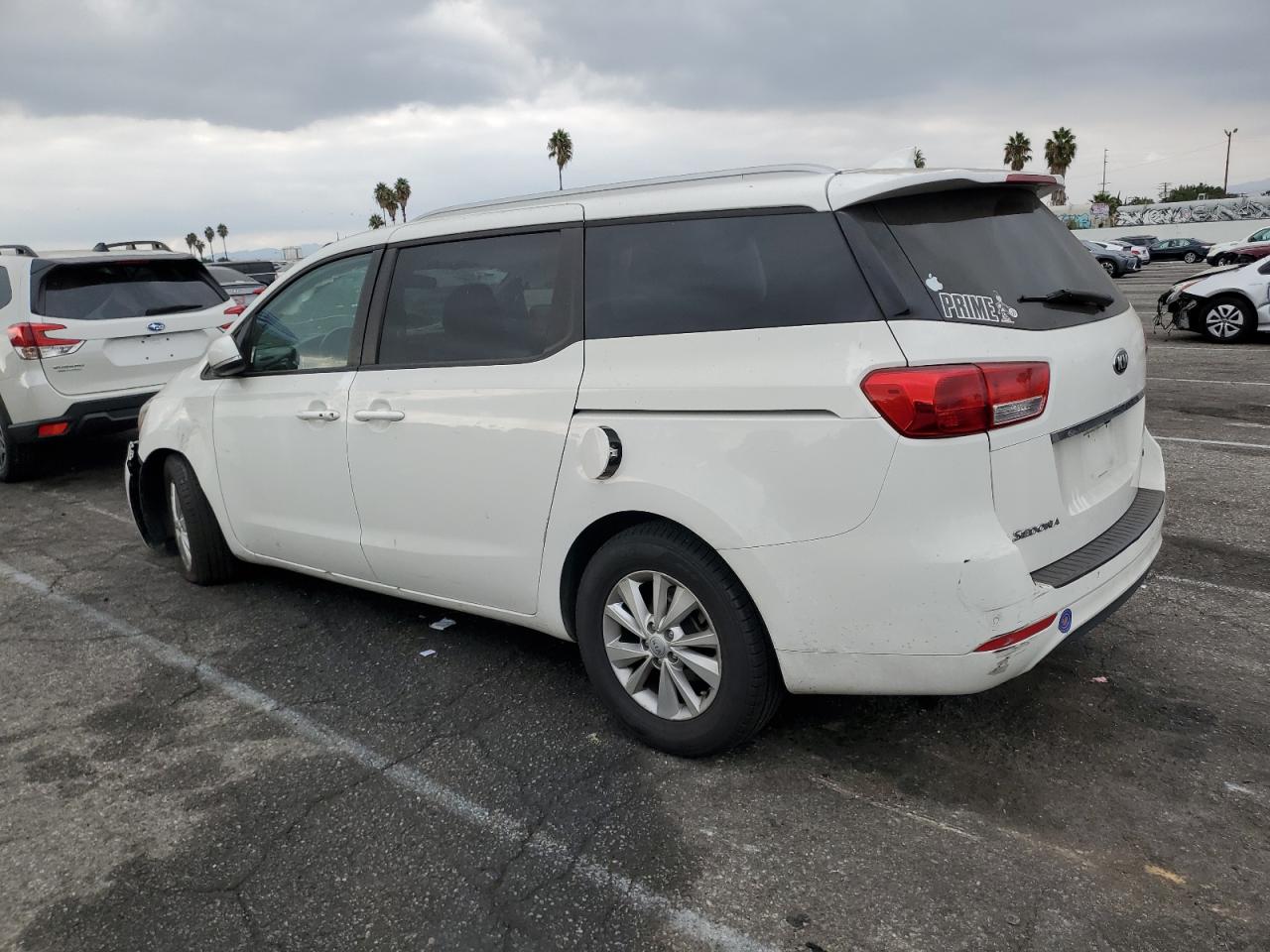 2017 KIA Sedona VIN KNDMB5C10H6339735 Copart auction photo, front end / side damage thumbnail 2