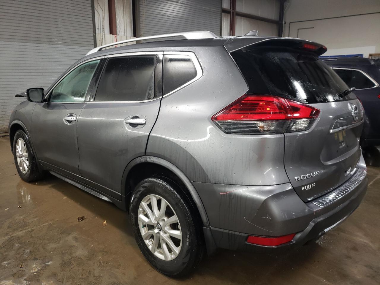 2017 Nissan Rogue VIN JN8AT2MV3HW285304 Copart auction photo, front end damage thumbnail 2