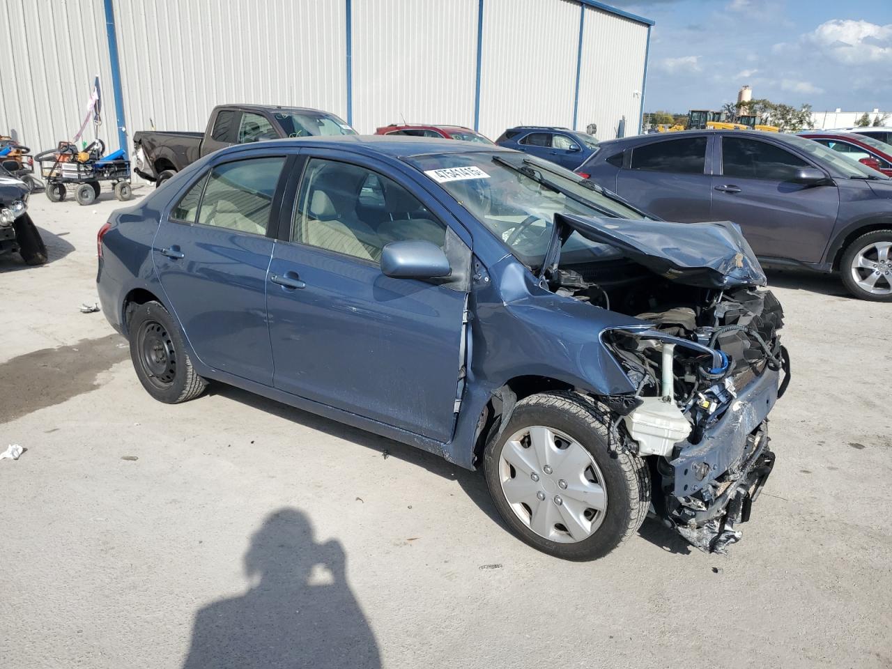 2007 Toyota Yaris VIN JTDBT923871087405 Copart auction photo, front end damage thumbnail 4