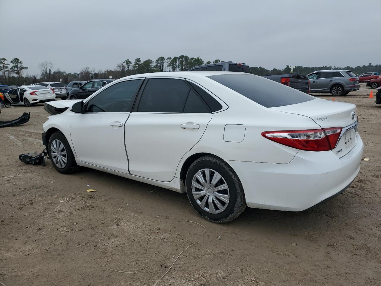 2015 Toyota Camry VIN 4T4BF1FK7FR451564 Copart auction photo, front end / side damage thumbnail 2