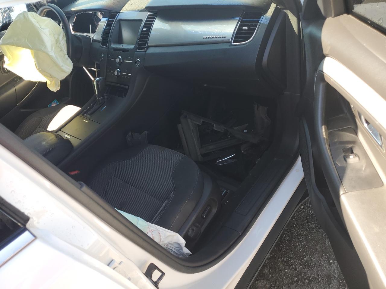 2015 Ford Taurus VIN 1FAHP2E8XFG123612 Copart auction photo, front end / side damage thumbnail 8