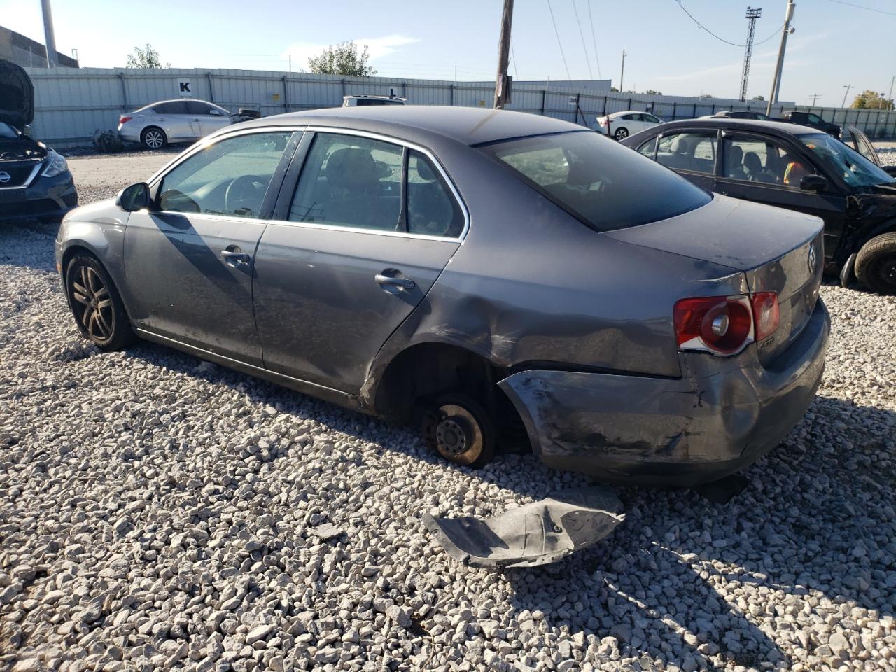 2006 Volkswagen Jetta VIN 3VWRF71K56M690765 Copart auction photo, rear end damage thumbnail 2