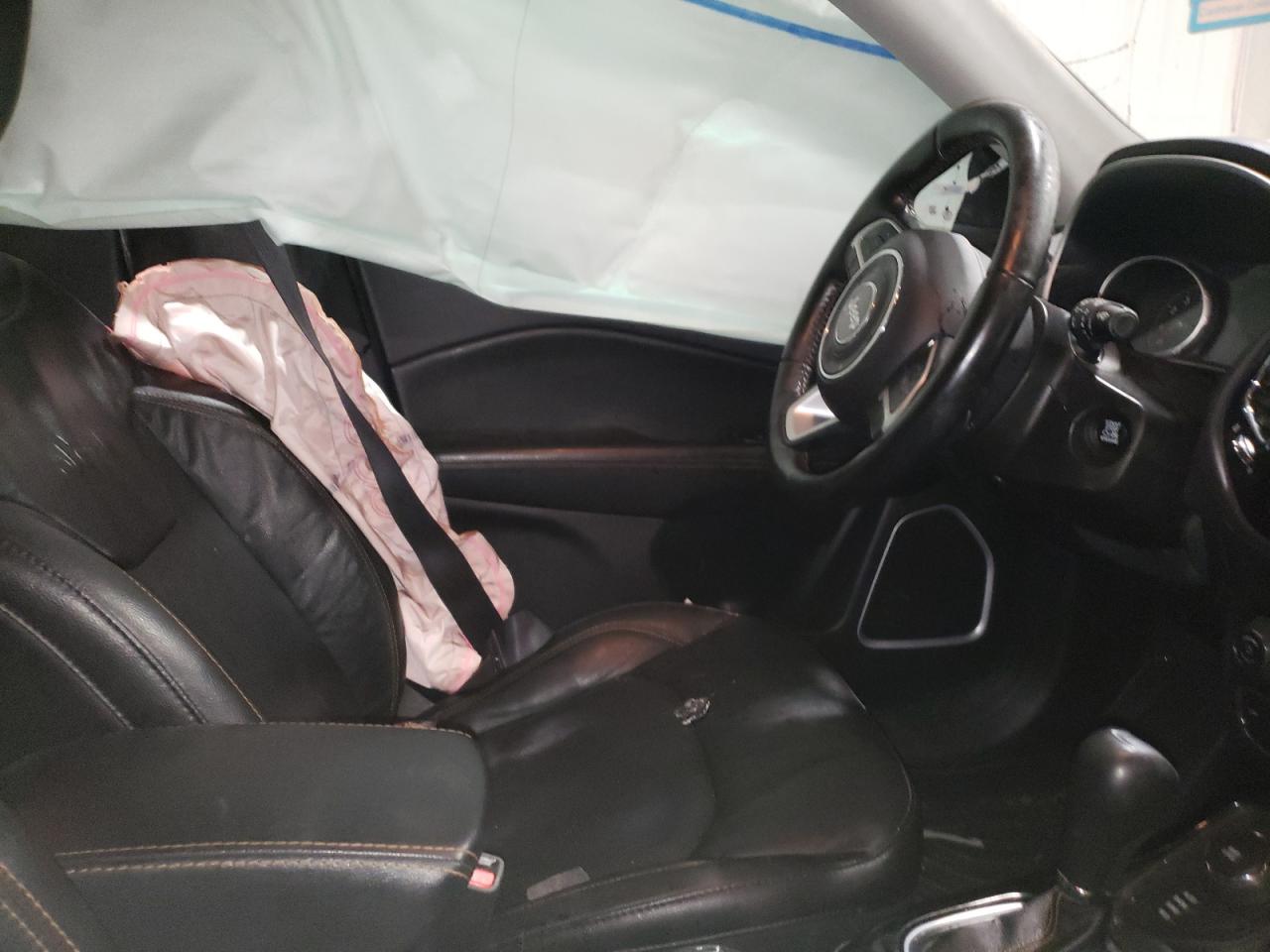 2020 Jeep Compass VIN 3C4NJDCB4LT221387 Copart auction photo, all over damage thumbnail 7