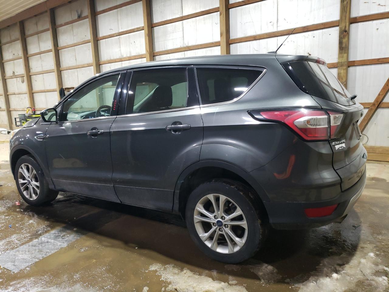 2017 Ford Escape VIN 1FMCU9GD3HUE24531 Copart auction photo, front end damage thumbnail 2