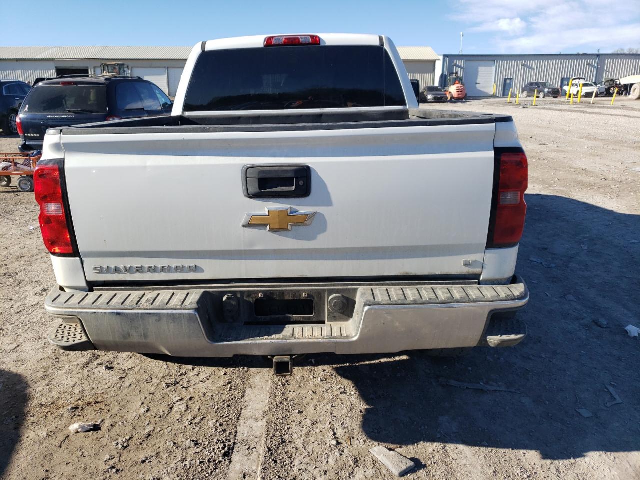 2018 Chevrolet Silverado VIN 3GCUKREC8JG351710 Copart auction photo, front end / side damage thumbnail 6