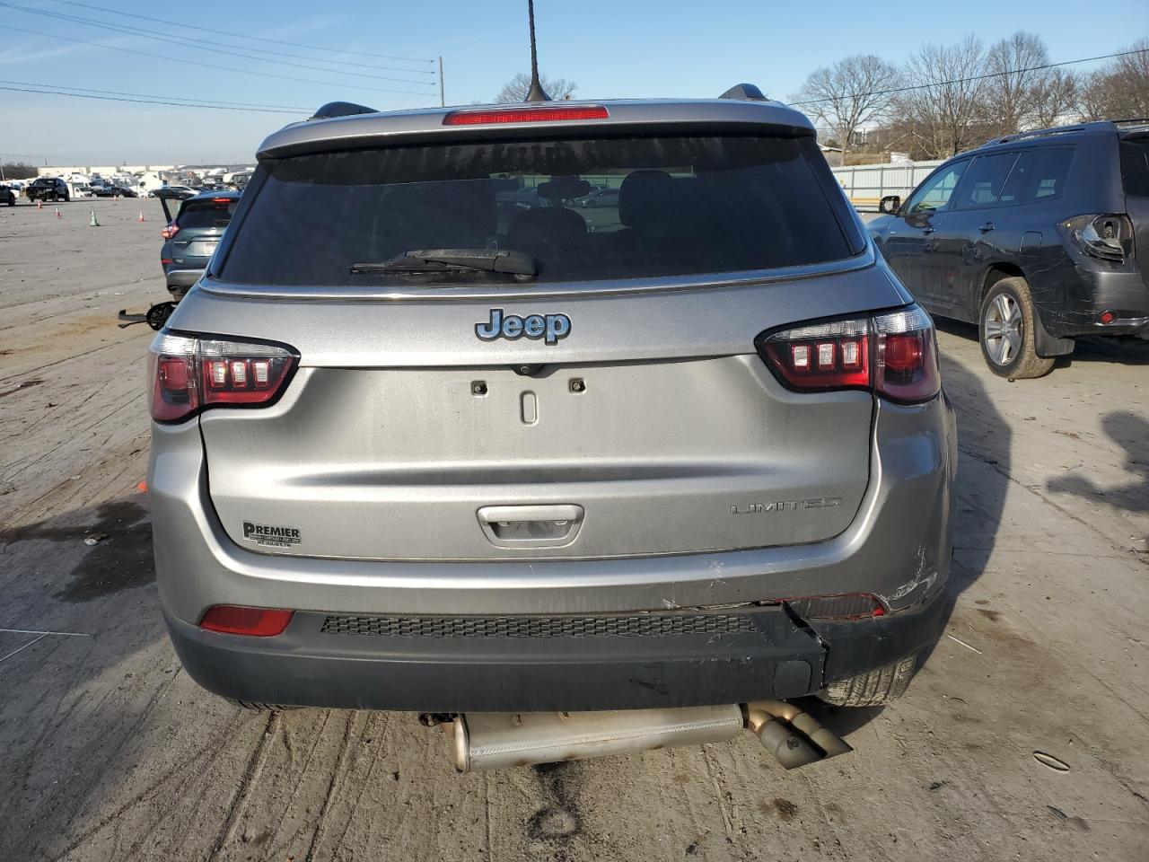 2019 Jeep Compass VIN 3C4NJCCB3KT679818 Copart auction photo, front end damage thumbnail 6