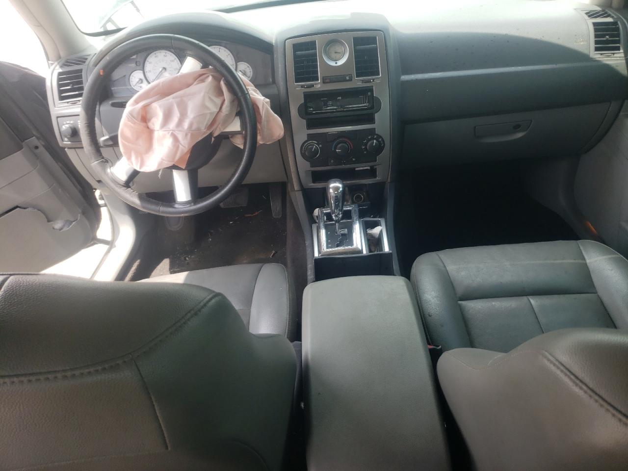 2005 Chrysler 300 VIN 2C3JA53GX5H594692 Copart auction photo, front end / side damage thumbnail 8