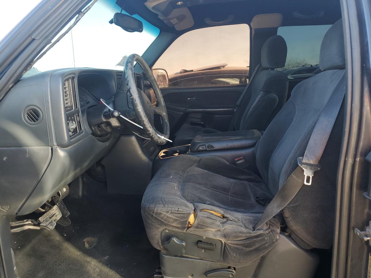 2001 Chevrolet Silverado VIN 2GCEC19T011151507 Copart auction photo, front end damage thumbnail 7