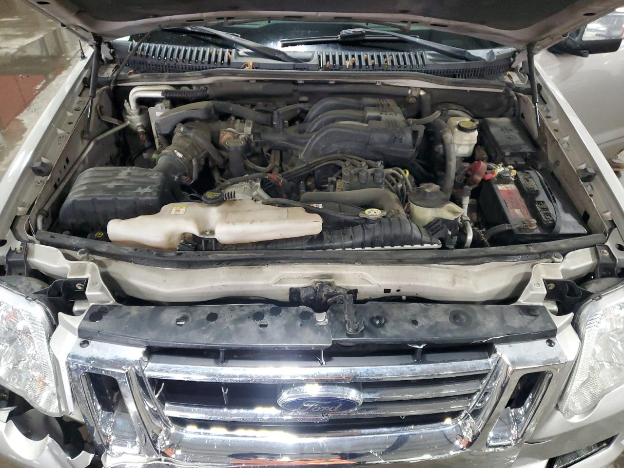 2007 Ford Explorer VIN 1FMEU53K77UA46783 Copart auction photo, front end damage thumbnail 11
