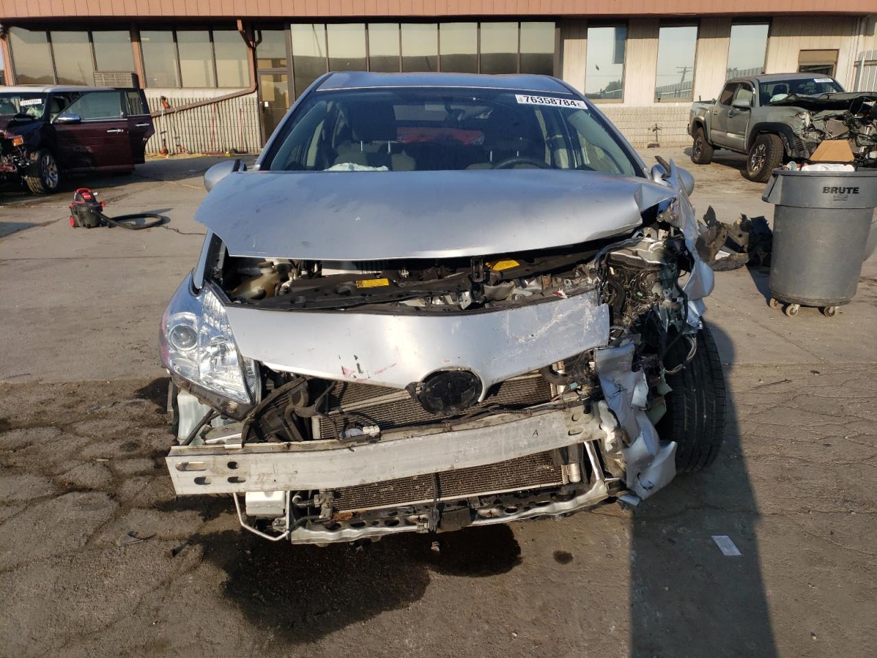 2015 Toyota Prius VIN JTDKN3DU0F0409777 Copart auction photo, front end / side damage thumbnail 5