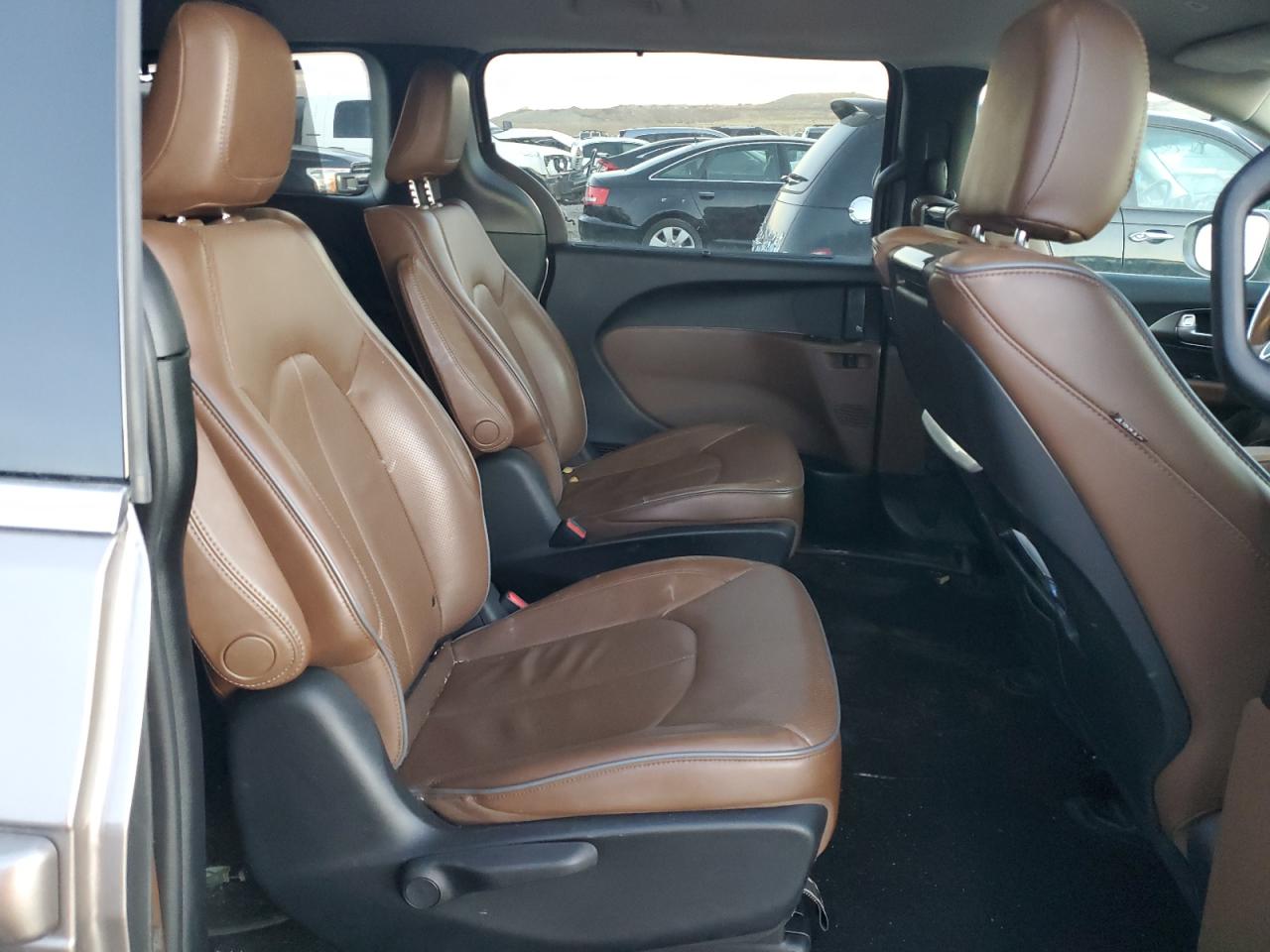 2018 Chrysler Pacifica VIN 2C4RC1N74JR129652 Copart auction photo, rear end damage thumbnail 11