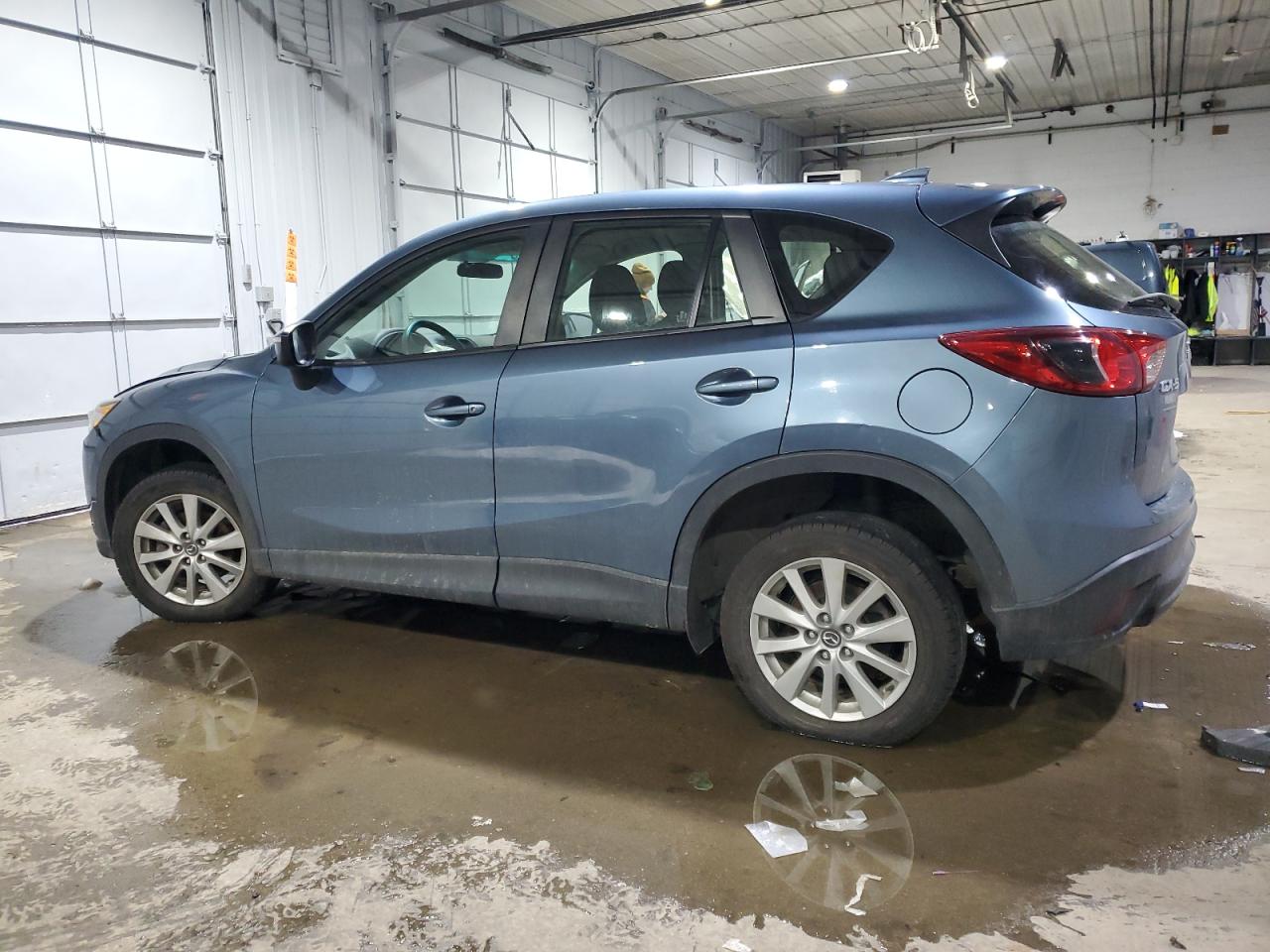 2016 Mazda CX-5 VIN JM3KE4BY2G0753678 Copart auction photo, front end / minor dent/scratches damage thumbnail 2