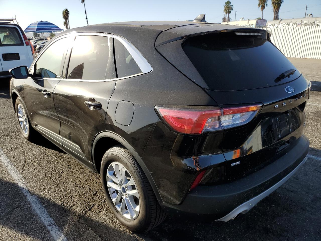 2022 Ford Escape VIN 1FMCU0BZ7NUA94340 Copart auction photo, top/roof / front end damage thumbnail 2