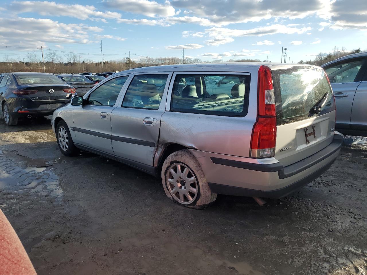 2001 Volvo V70 VIN YV1SW61N012071087 Copart auction photo, side damage thumbnail 2