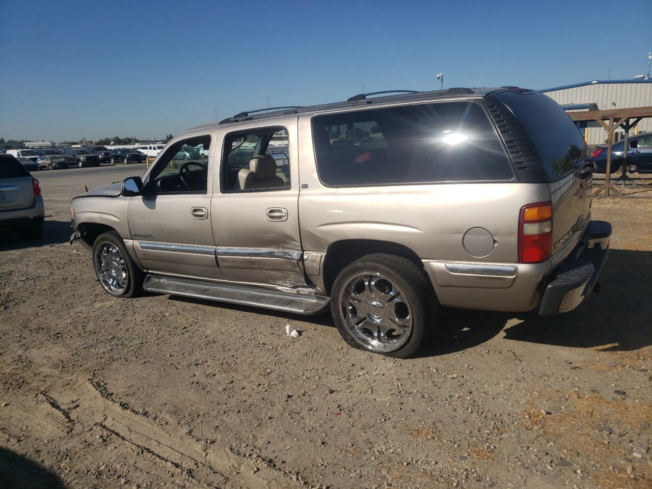 2001 GMC Yukon VIN 3GKFK16T41G222649 Copart auction photo, front end / side damage thumbnail 2