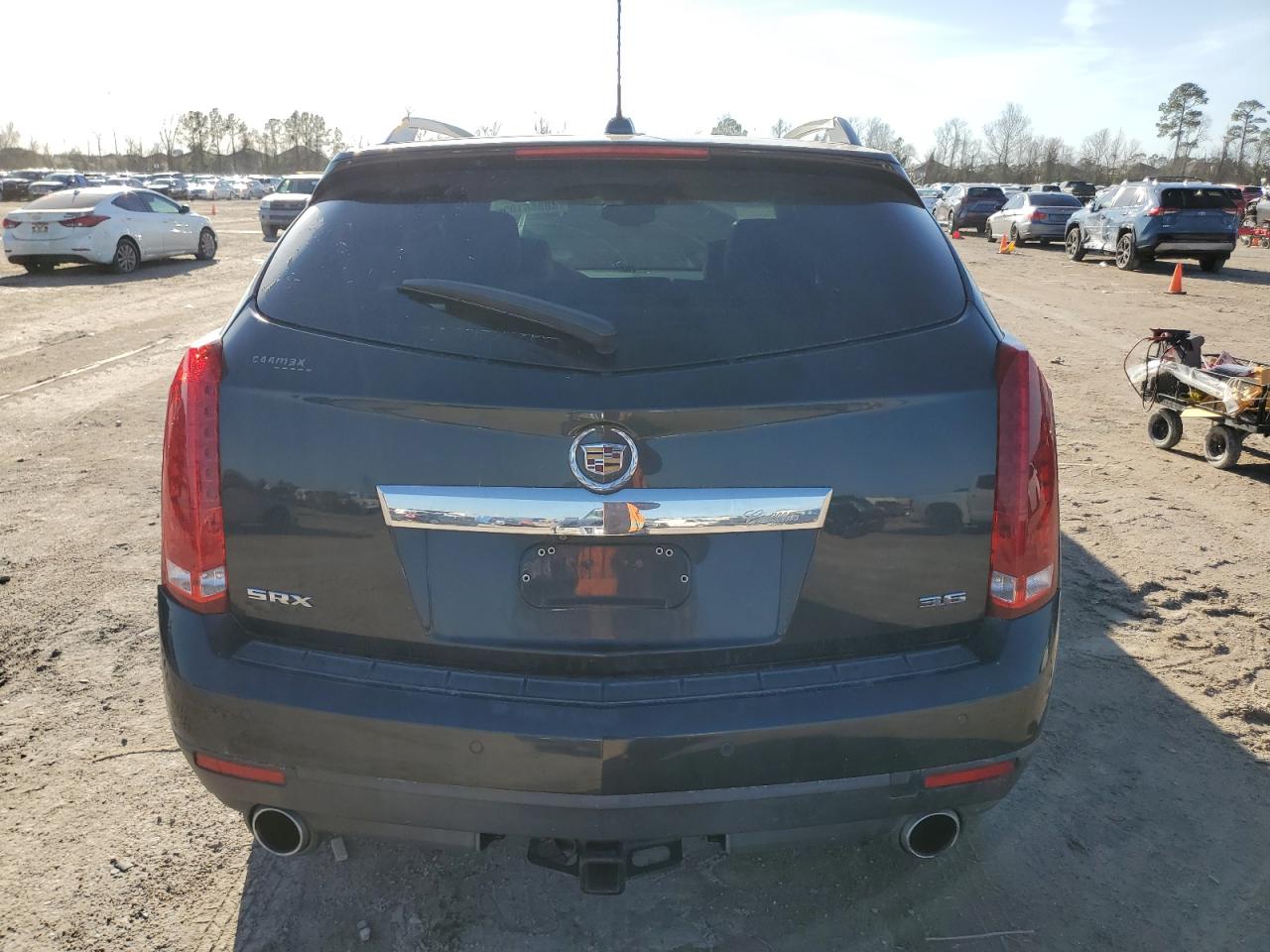 2016 Cadillac SRX VIN 3GYFNBE35GS551113 Copart auction photo, front end / minor dent/scratches damage thumbnail 6