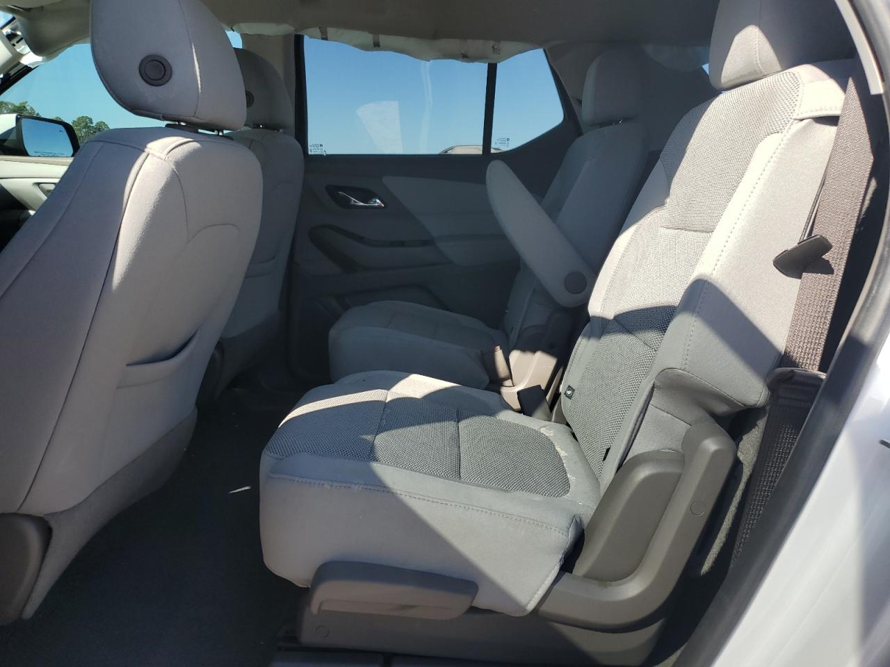 2019 Chevrolet Traverse VIN 1GNERGKW9KJ239444 Copart auction photo, side damage thumbnail 11
