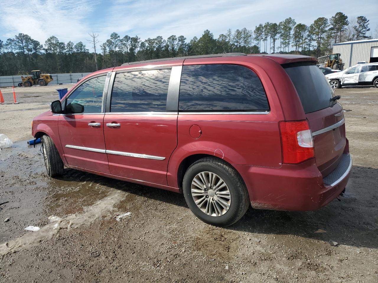 2016 Chrysler Town & Country VIN 2C4RC1CG0GR175572 Copart auction photo, front end damage thumbnail 2