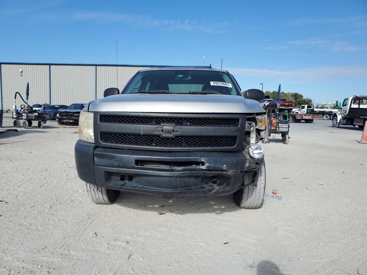 2009 Chevrolet Silverado VIN 2GCEC13C391140750 Copart auction photo, front end damage thumbnail 5