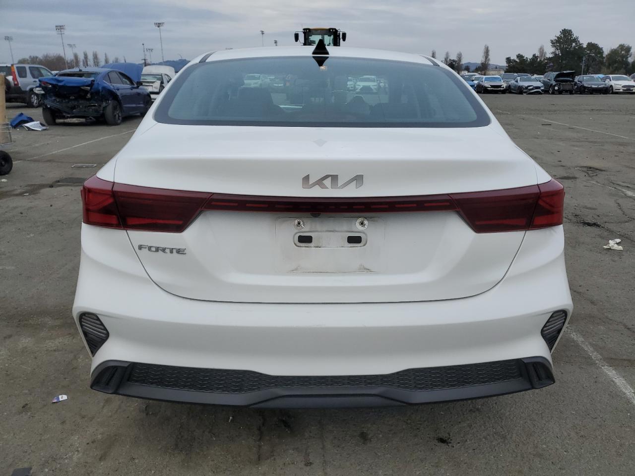 2023 KIA Forte VIN 3KPF24AD0PE548546 Copart auction photo, front end damage thumbnail 6