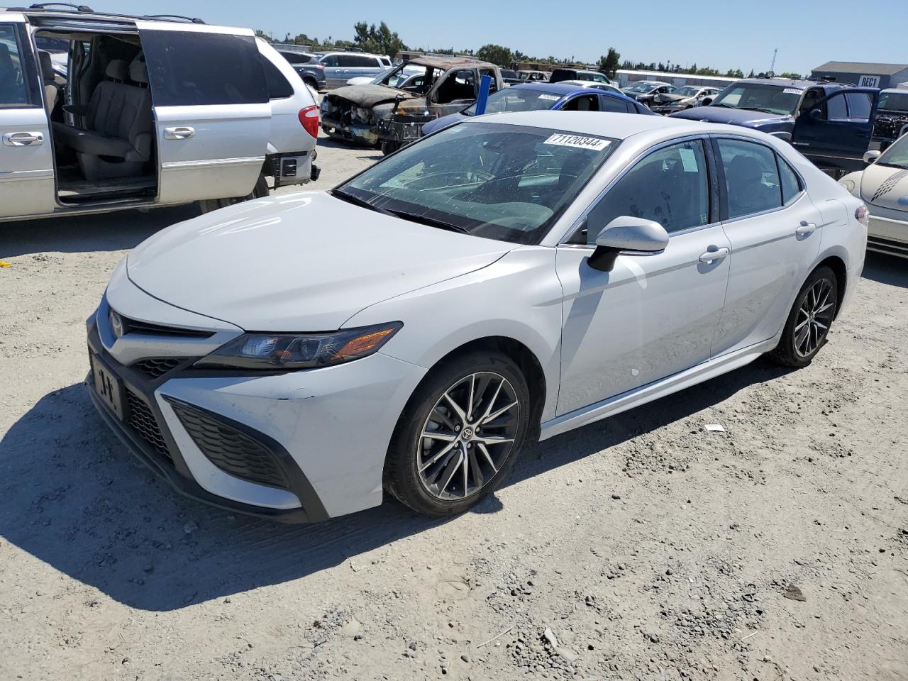 2022 Toyota Camry VIN 4T1G31AK1NU036674