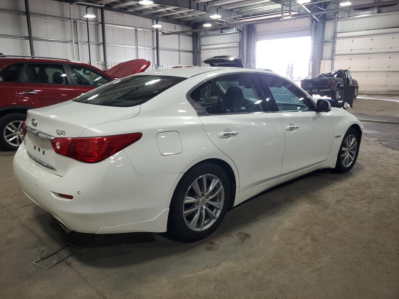 2015 Infiniti Q50 VIN JN1AV7AR6FM850246 Copart auction photo, side / front end damage thumbnail 3