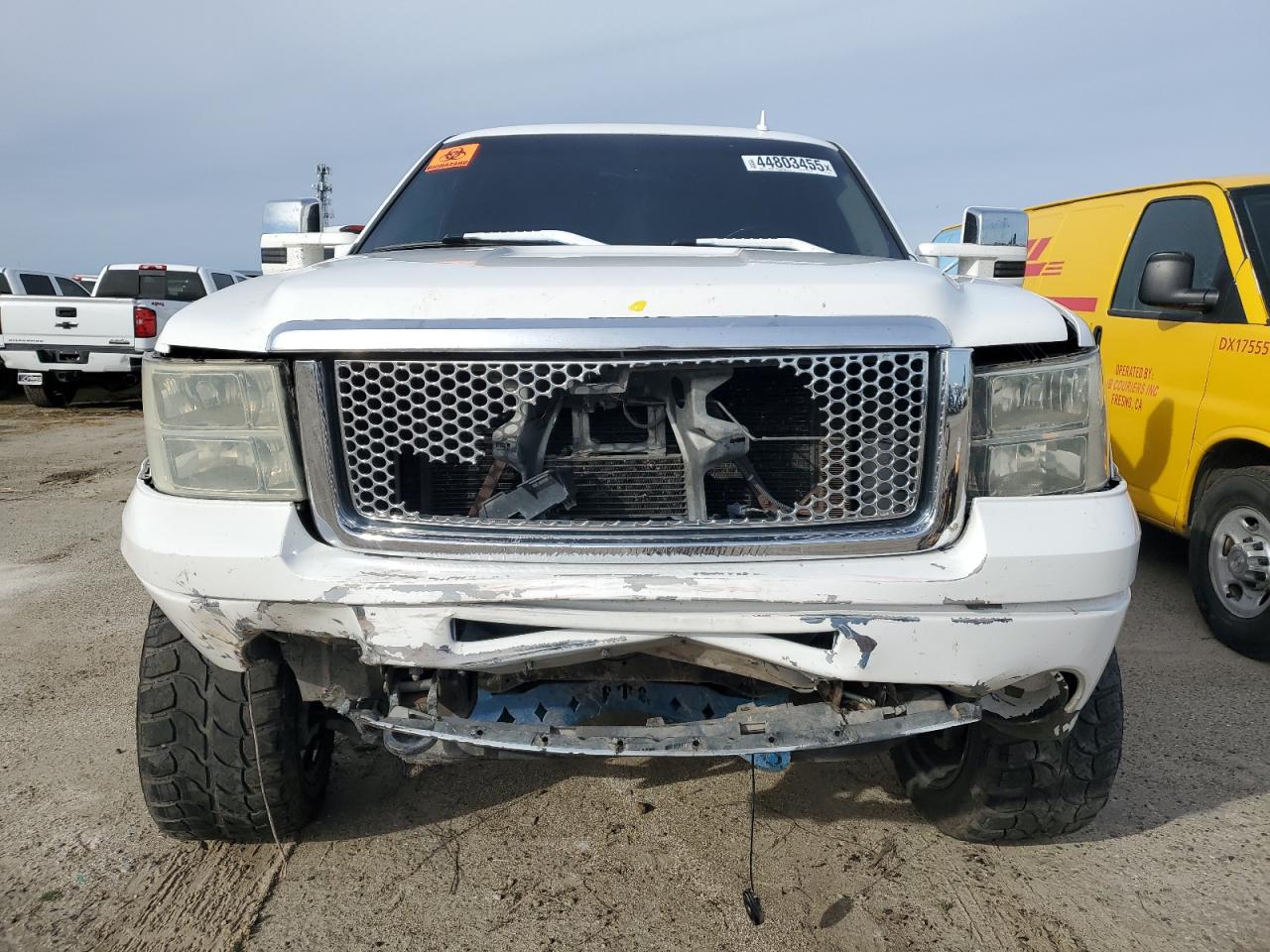 2007 GMC Sierra VIN 2GTEK638171644352 Copart auction photo, front end / undercarriage damage thumbnail 5