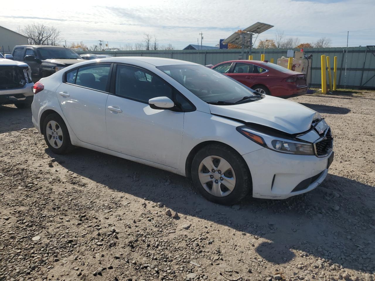 2017 KIA Forte VIN 3KPFK4A74HE088528 Copart auction photo, front end damage thumbnail 4