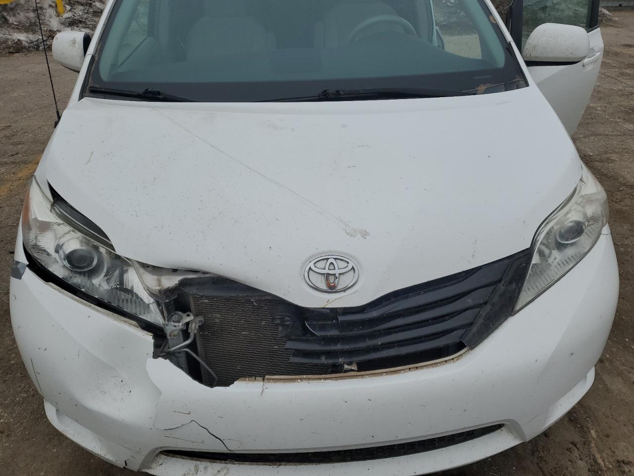 2013 Toyota Sienna VIN 5TDKK3DC5DS400339 Copart auction photo, front end damage thumbnail 12