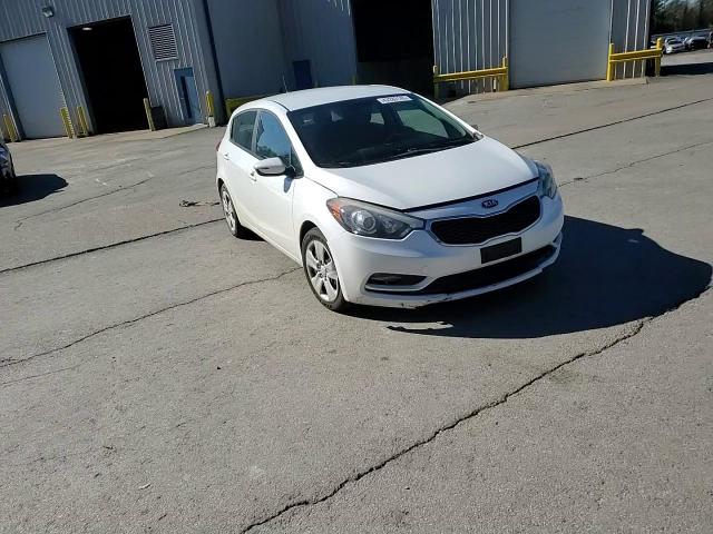 2016 KIA Forte VIN KNAFK5A84G5623105 Copart auction photo, front end / minor dent/scratches damage thumbnail 11