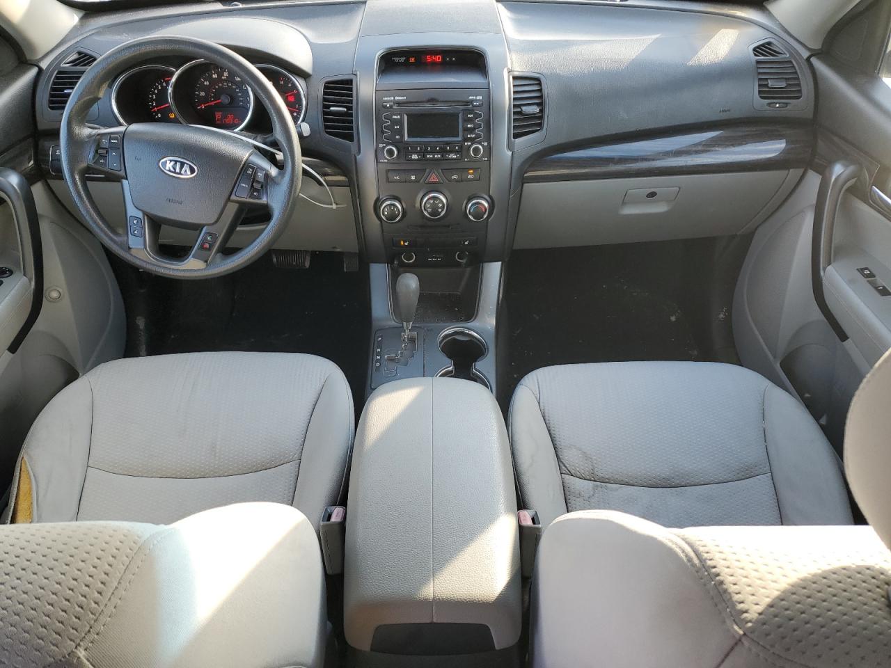 2011 KIA Sorento VIN 5XYKT3A1XBG185910 Copart auction photo, front end damage thumbnail 8