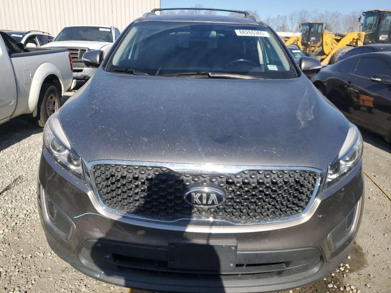 2016 KIA Sorento VIN 5XYPG4A34GG070034 Copart auction photo, rear end damage thumbnail 5
