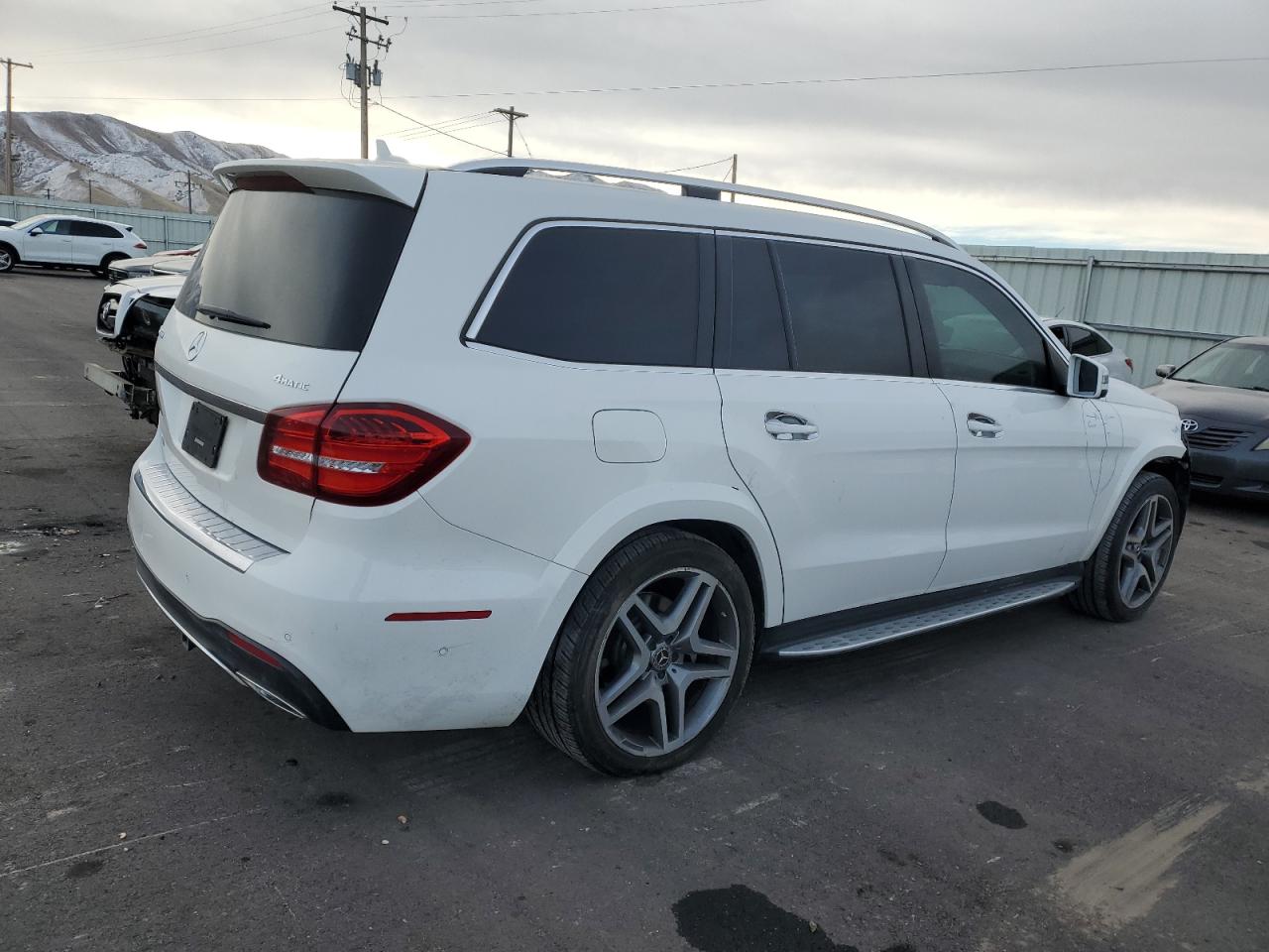 2018 Mercedes-Benz GLS-klasse VIN 4JGDF7DE2JB000632 Copart auction photo, front end / side damage thumbnail 3
