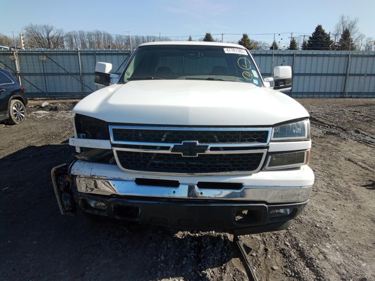 2006 Chevrolet Silverado VIN 2GCEK13T861200827 Copart auction photo, front end damage thumbnail 5