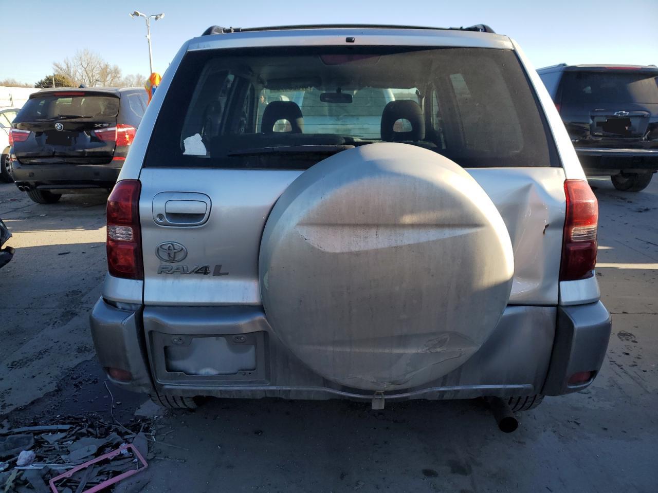 2005 Toyota RAV 4 VIN JTEGD20V950064115 Copart auction photo, rear end / minor dent/scratches damage thumbnail 6