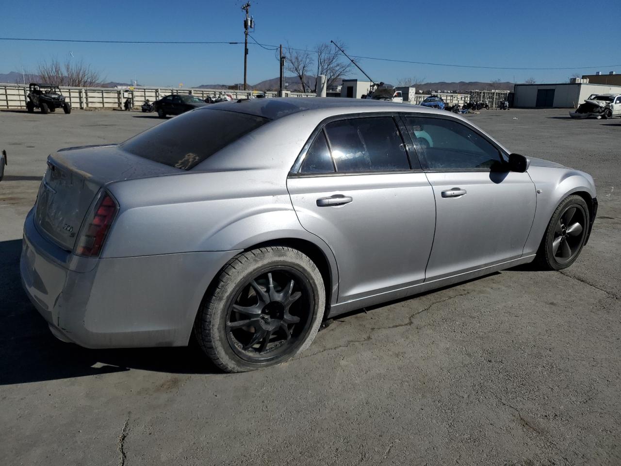 2014 Chrysler 300 VIN 2C3CCABGXEH375227 Copart auction photo, front end / side damage thumbnail 3