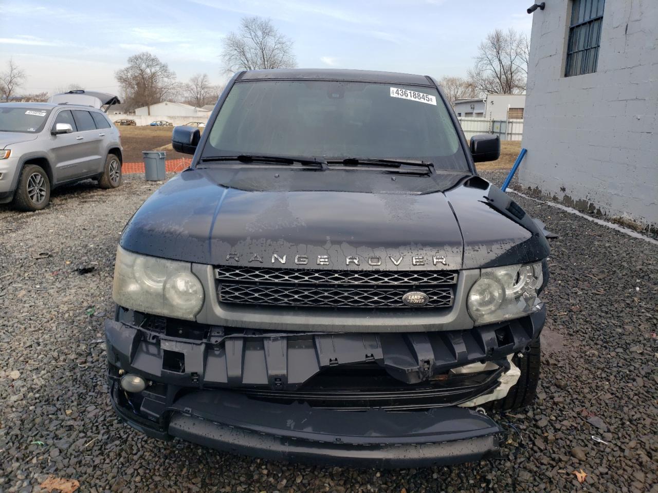 2011 Land Rover Range Rover VIN SALSK2D41BA293179 Copart auction photo, front end damage thumbnail 5