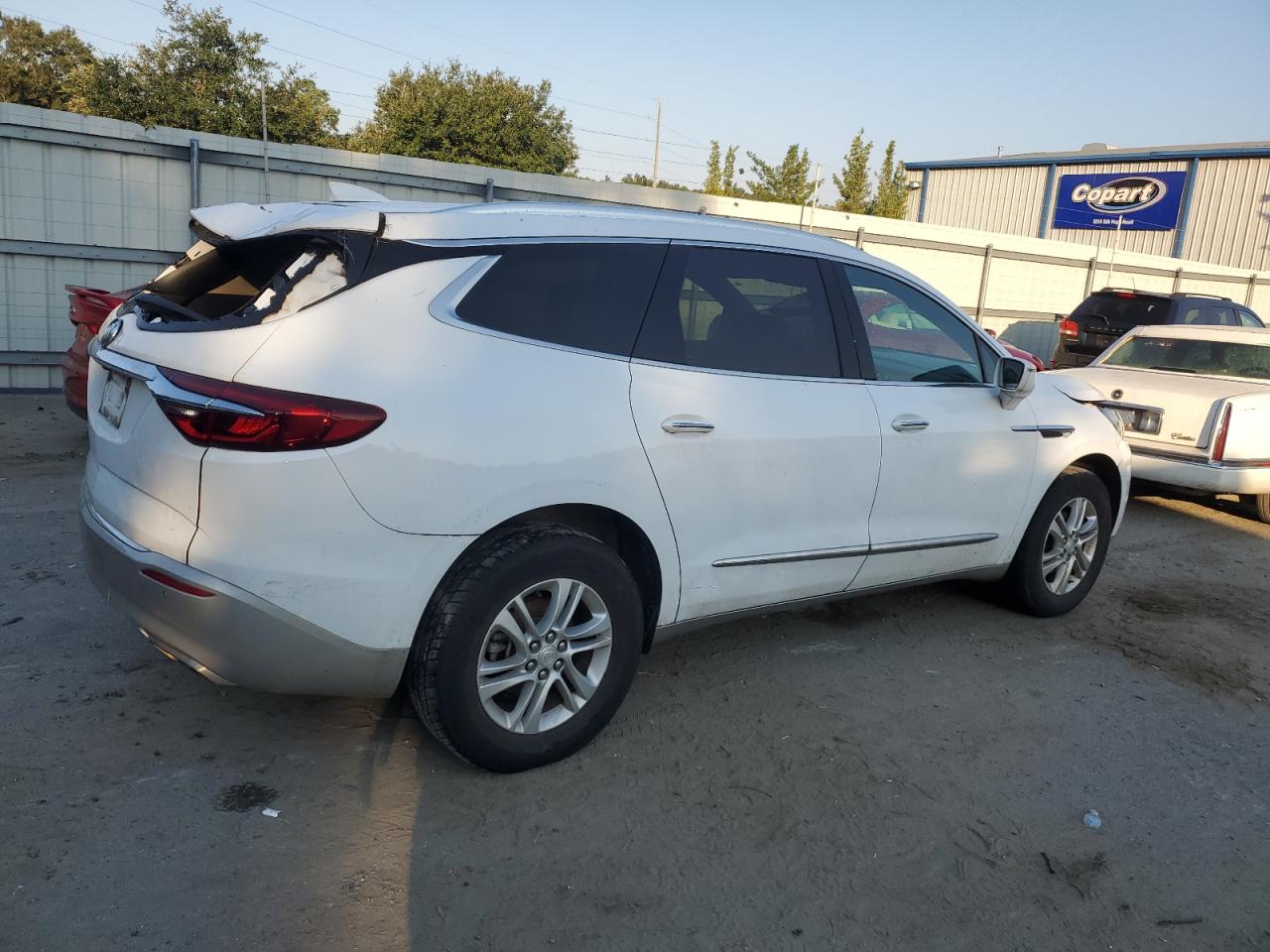 2020 Buick Enclave VIN 5GAERBKW4LJ106802 Copart auction photo, front end / top/roof damage thumbnail 3