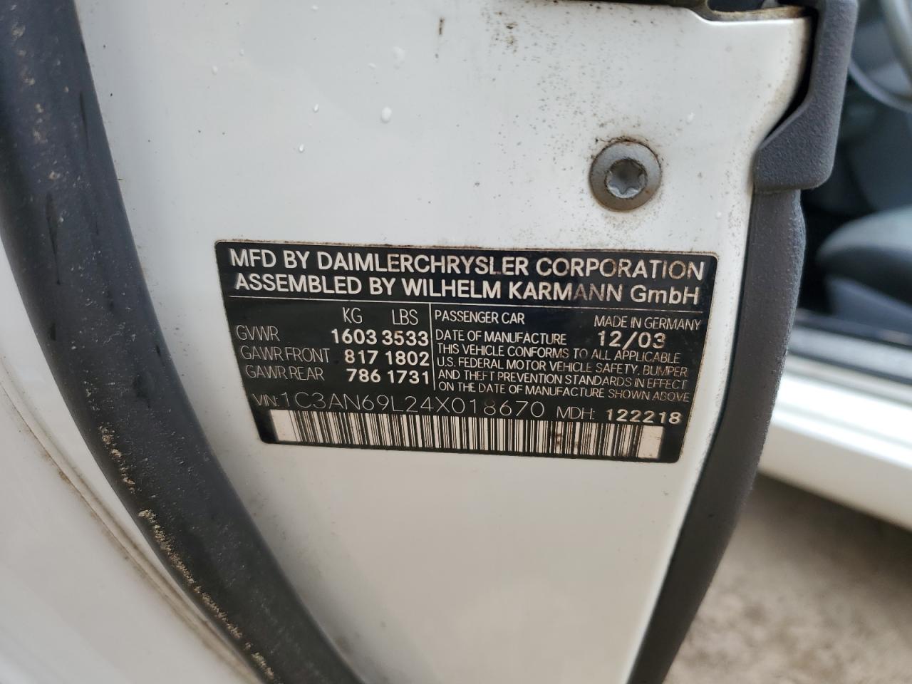 2004 Chrysler Crossfire VIN 1C3AN69L24X018670 Copart auction photo, front end damage thumbnail 12