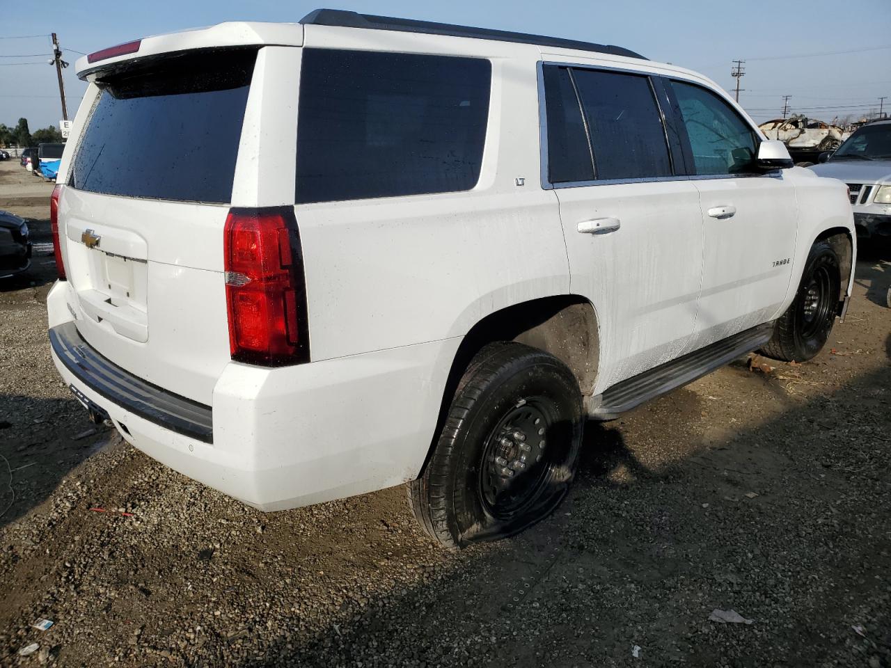 2015 Chevrolet Tahoe VIN 1GNSKBKC4FR597154 Copart auction photo, mechanical damage thumbnail 3