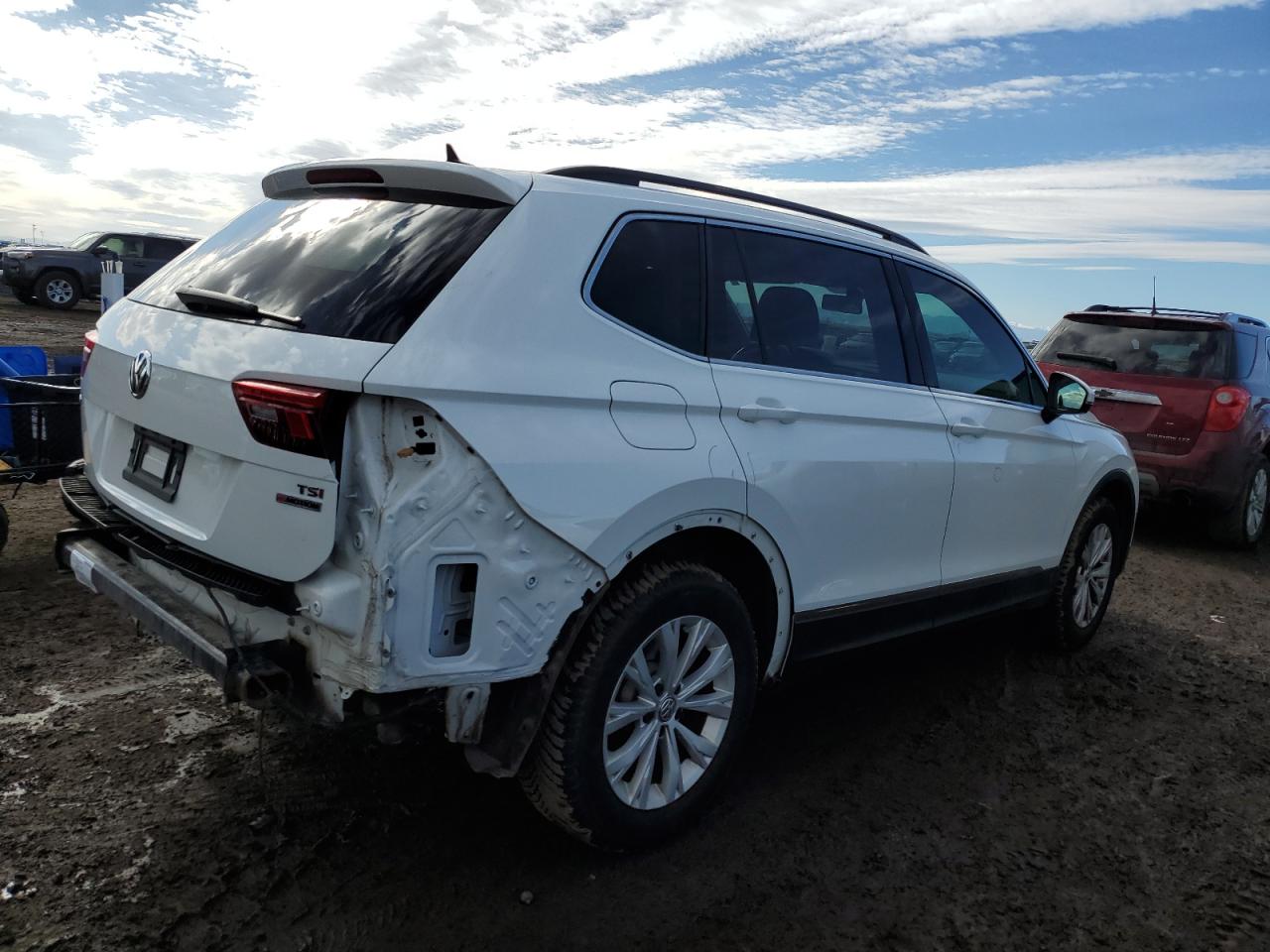 2018 Volkswagen Tiguan VIN 3VV2B7AXXJM035927 Copart auction photo, rear end damage thumbnail 3