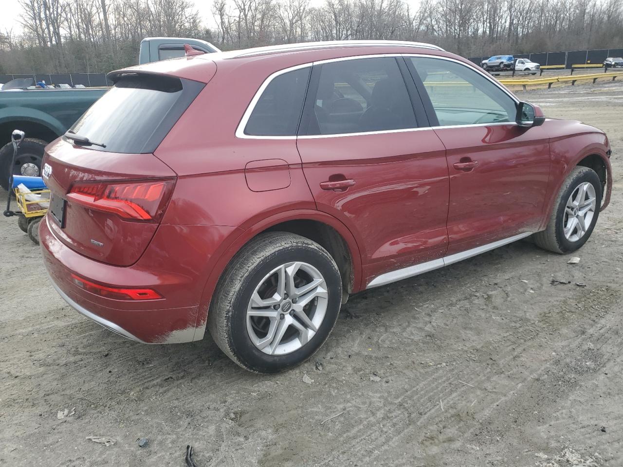 2019 Audi Q5 VIN WA1ANAFY3K2093655 Copart auction photo, front end damage thumbnail 3