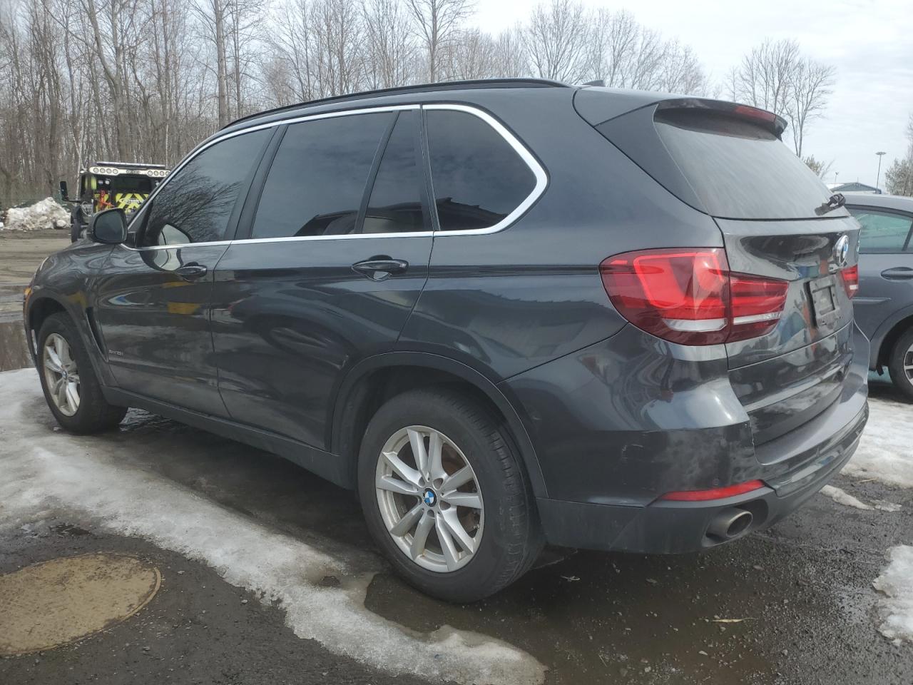 2015 BMW X5 VIN 5UXKR0C54F0K58289 Copart auction photo, burn damage thumbnail 2