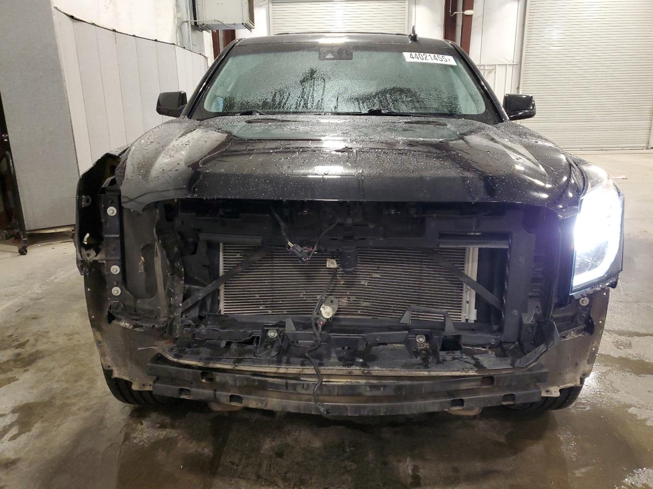 2017 GMC Yukon VIN 1GKS2CKJ0HR182059 Copart auction photo, front end damage thumbnail 5