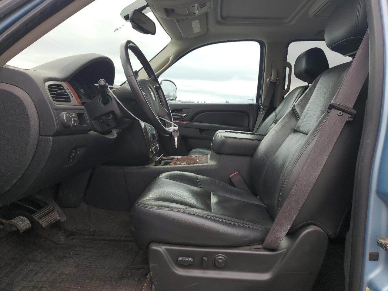 2011 Chevrolet Tahoe VIN 1GNSCCE09BR276970 Copart auction photo, front end / rear end damage thumbnail 7