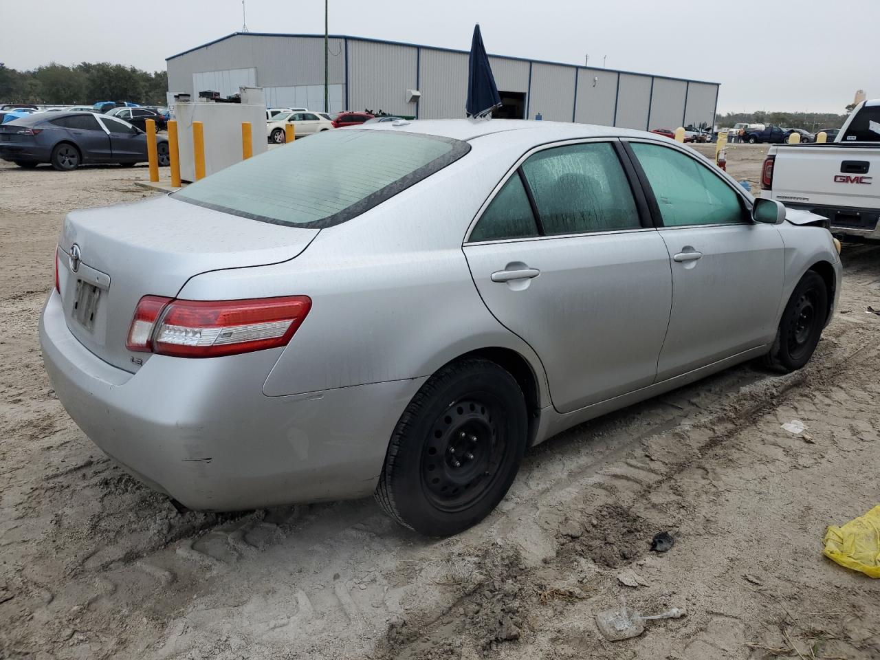 2011 Toyota Camry VIN 4T1BF3EK8BU748313 Copart auction photo, front end damage thumbnail 3